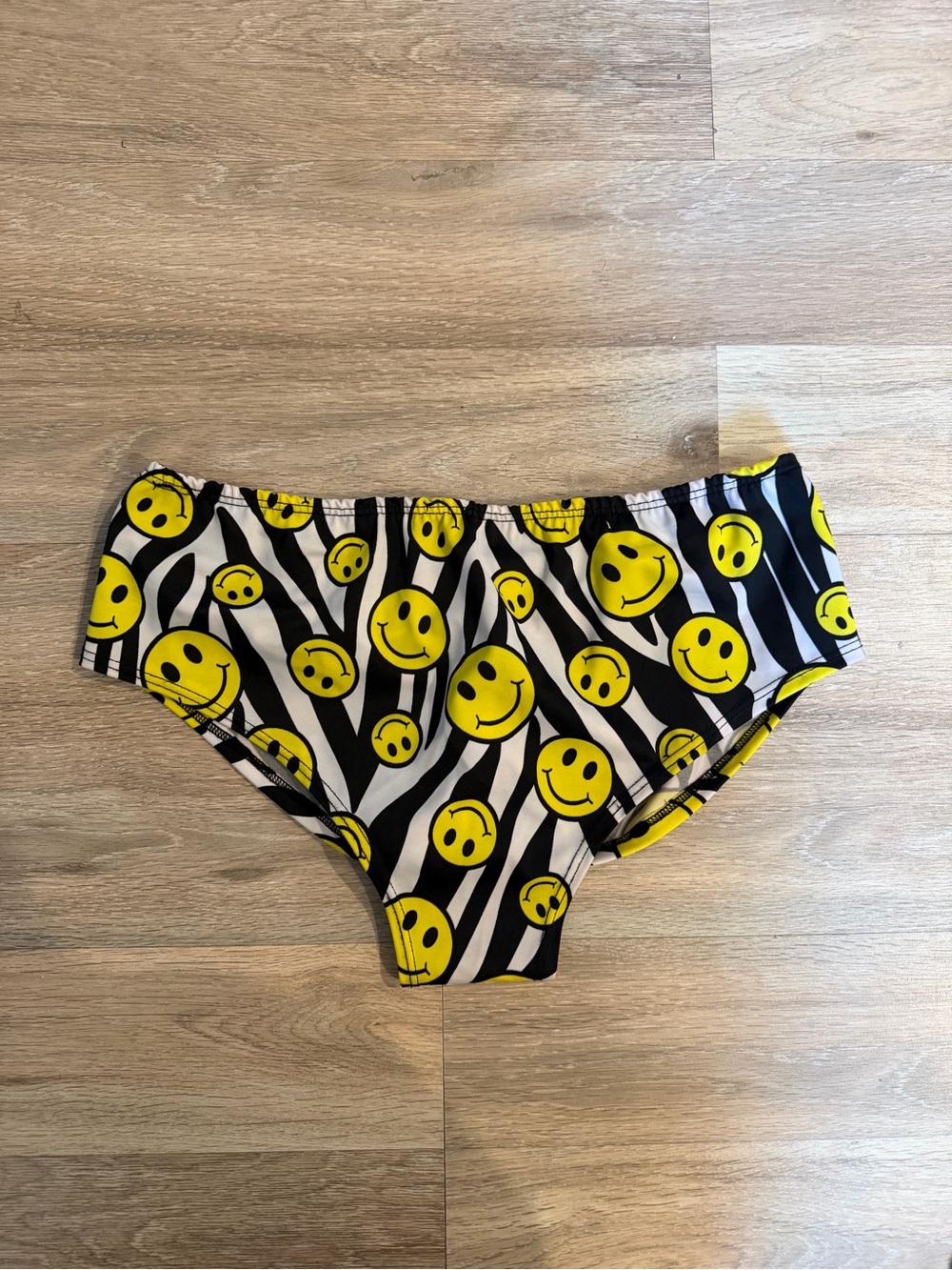 Rave with mi gente rave bottoms